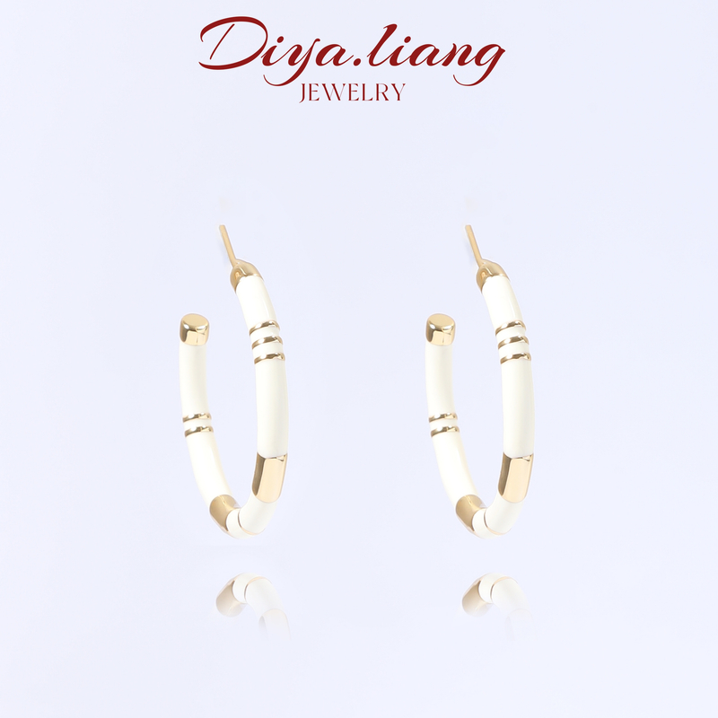 925银耳饰 梁雅帝新品【伊丽莎白】法式复古轻奢白色纯银耳饰