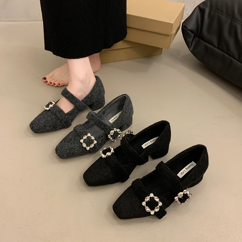 法式低跟灰色方头水钻单鞋女鞋子2025秋冬季加绒晚晚玛丽珍毛毛鞋