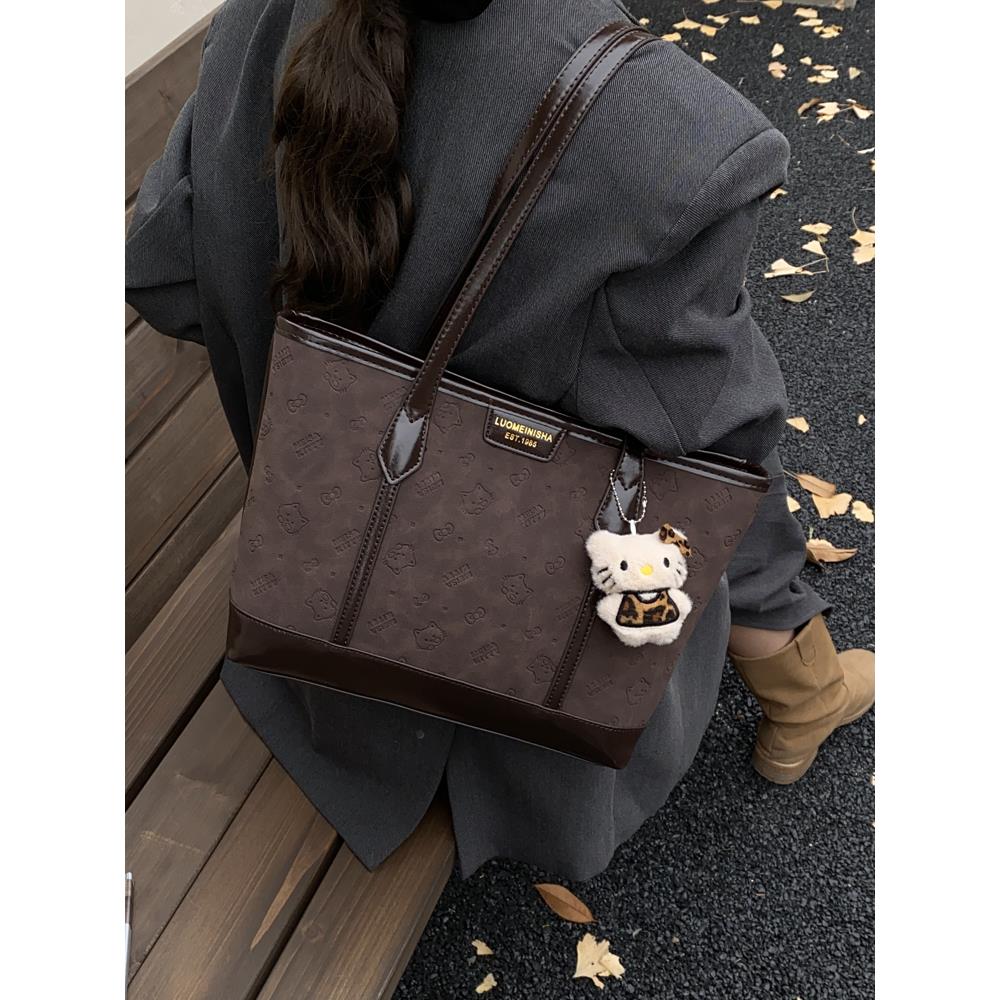 大容量休闲手提单肩包2025秋冬新款小众复古腋下包可爱通勤托特包