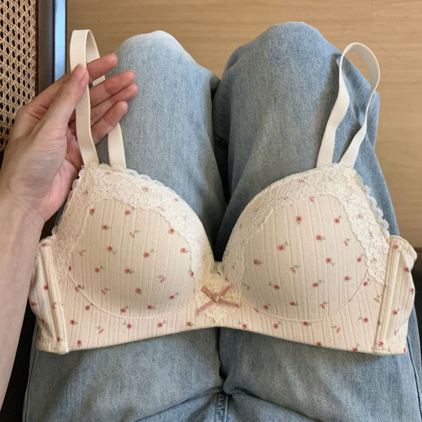 日系甜美纯欲风碎花内衣少女小胸聚拢无钢圈上托防下垂文胸罩套装