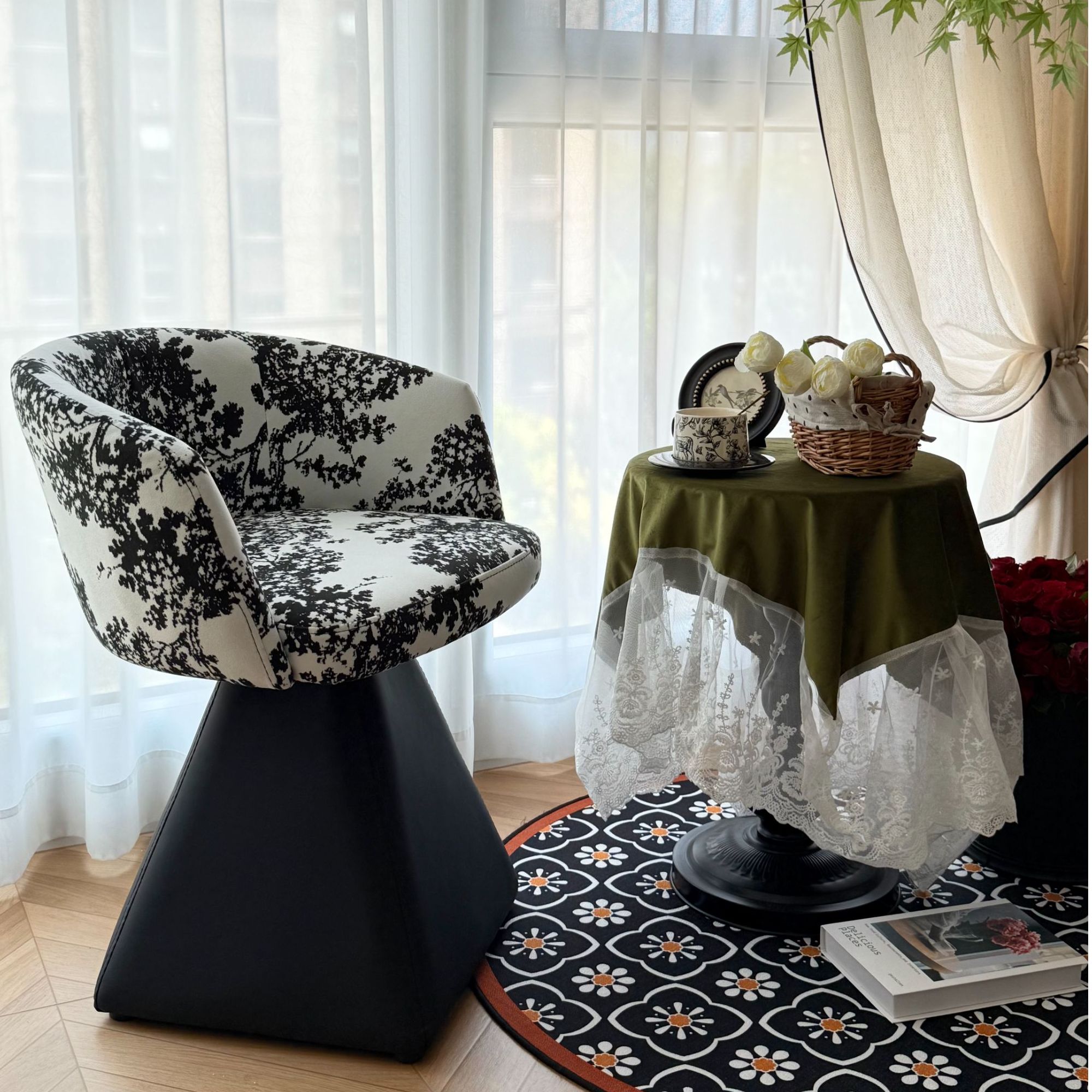 轻奢化妆凳卧室梳妆凳现代简约小户型家用梳妆台椅子