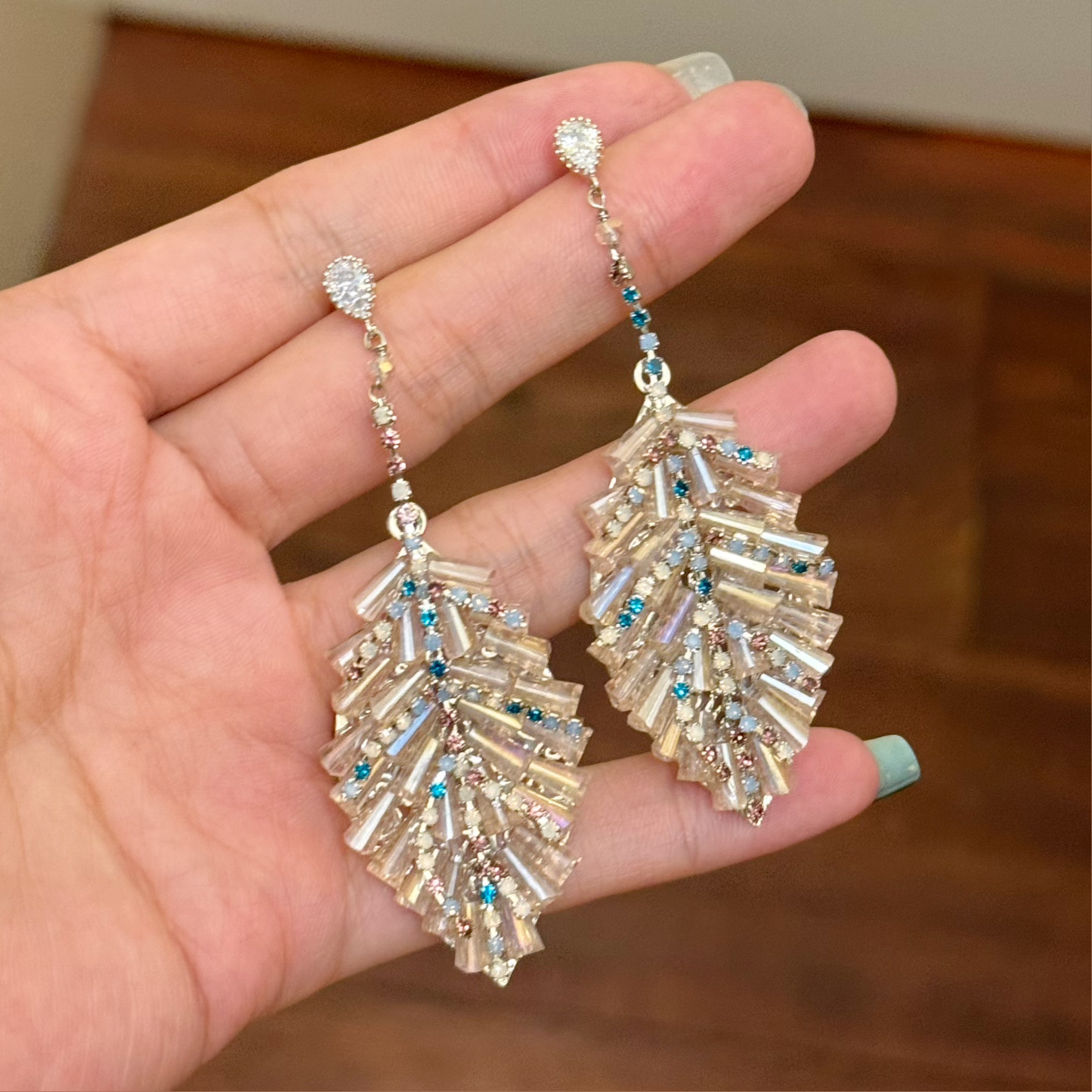 铜合金合成锆石耳饰 E0532东大门定制仙女粉色叶片流苏耳环轻奢