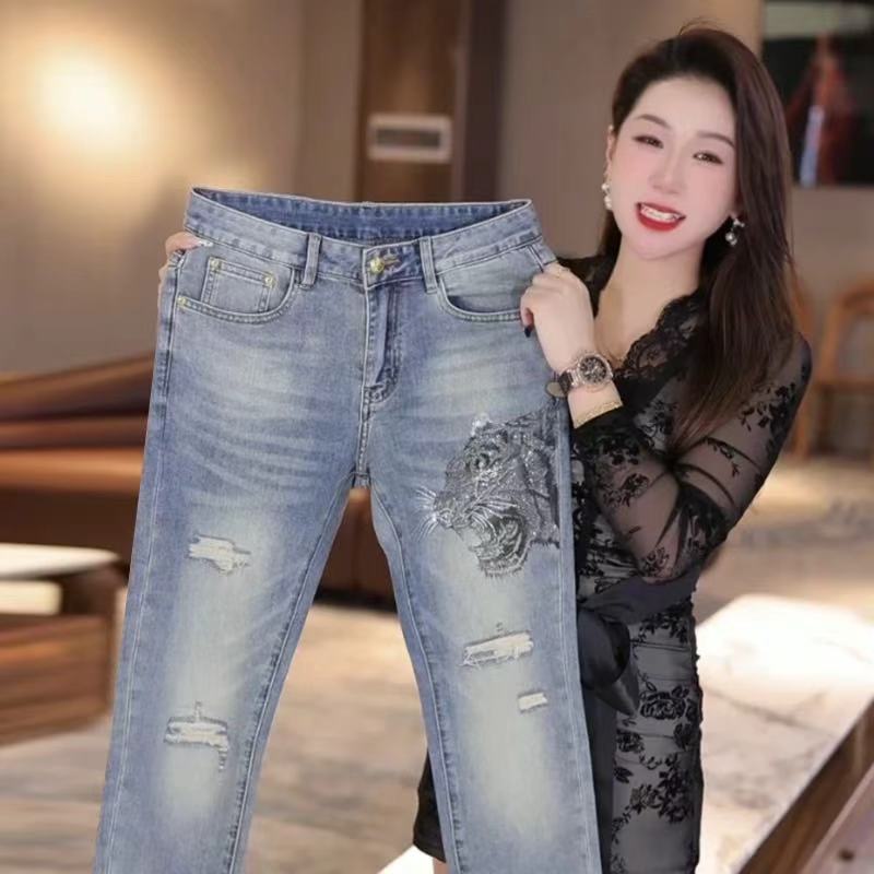 2025春夏新款破洞牛仔裤男烫钻工艺时尚百搭修身弹力裤子显高显瘦