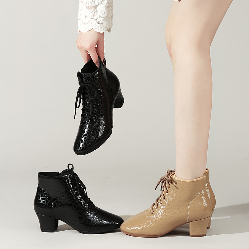 新款秋冬女中帮石头纹软底中跟舞蹈鞋广场舞交谊舞外穿吉特巴软底