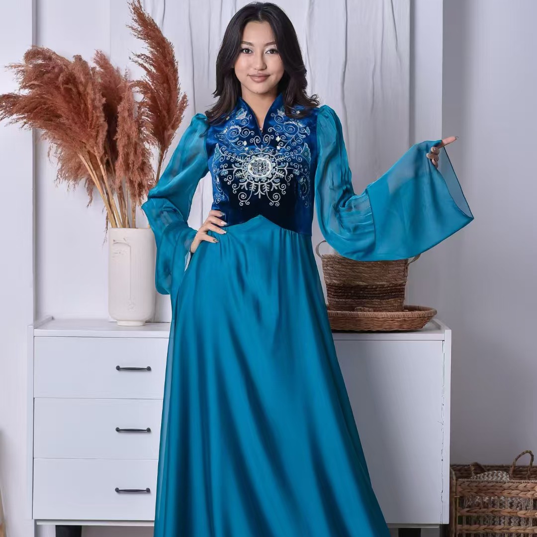 经典收腰轻奢时尚绣花气质长款连衣裙女士