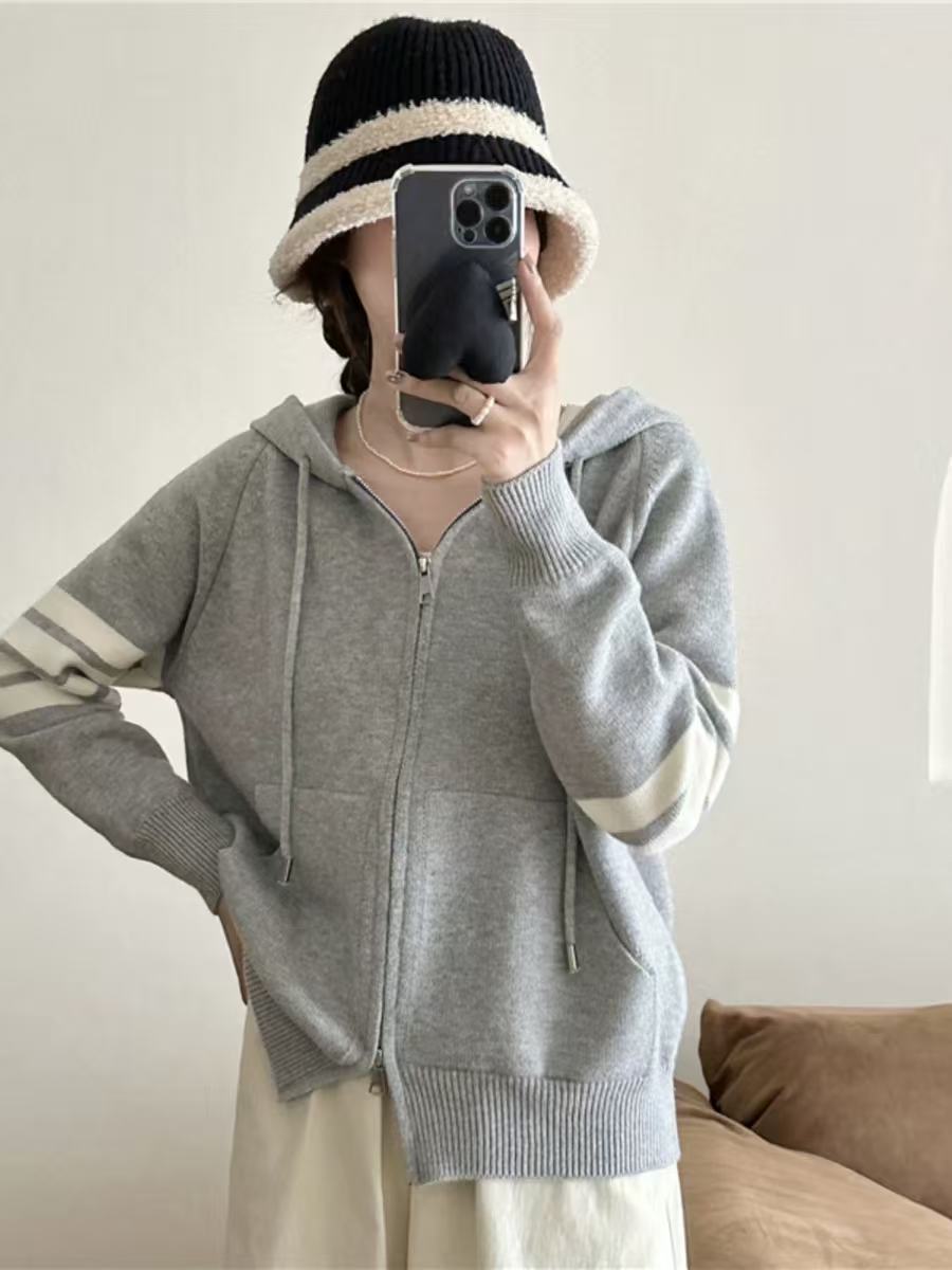 慵懒风连帽毛衣外套女秋冬2025新款高级感穿搭针织开衫棕色开衫