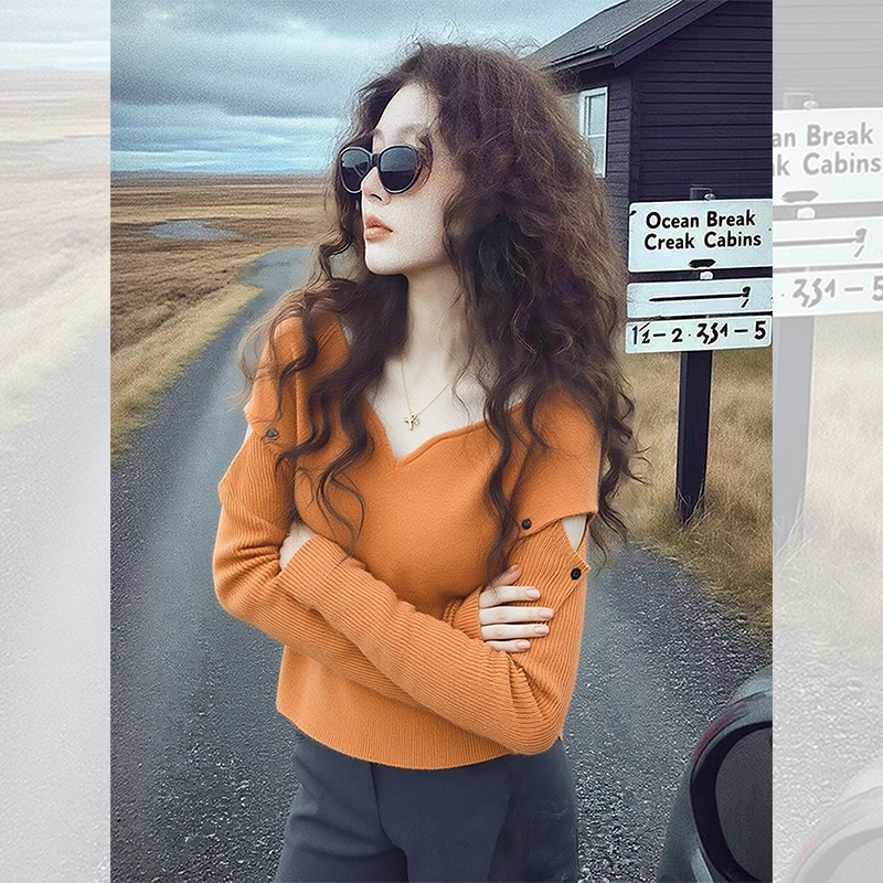 别致独特漂亮橘色内搭小衫v领针织衫女装秋冬洋气高贵镂空上衣服