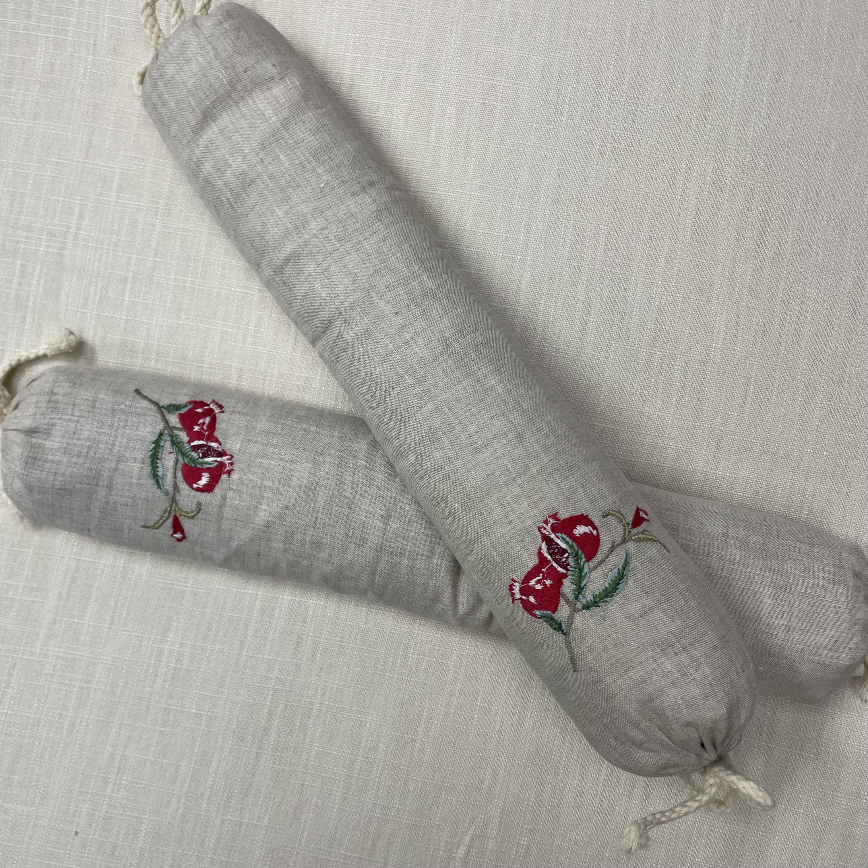 《元七猫-石榴籽》亚麻黄荆子保护枕头儿童通用成人多功能