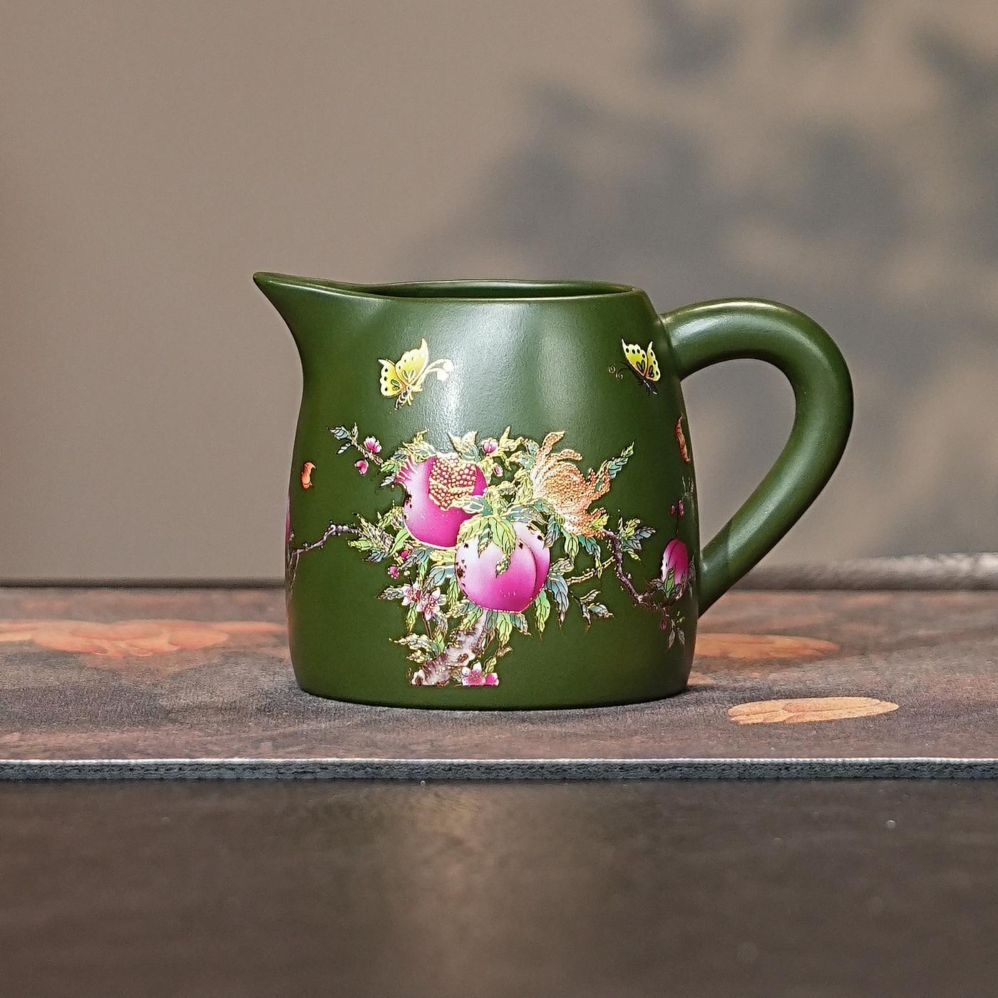 宜兴紫砂茶具 原矿绿泥泥料手绘桃子石榴公道品茗杯 A920