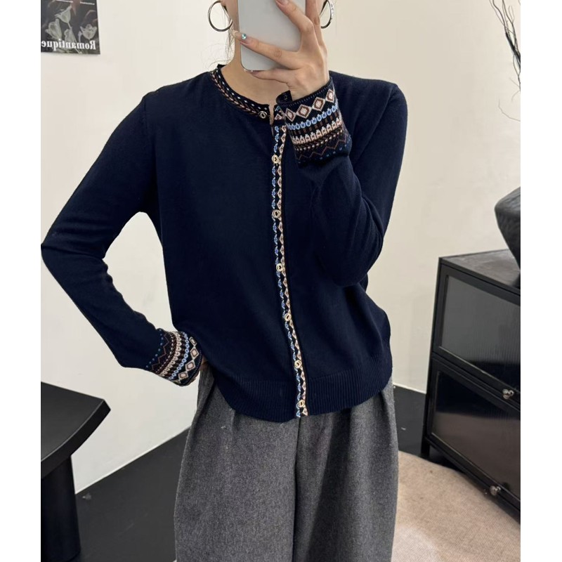 3368新款撞色国风复古提花纯色V领开衫秋装百搭长袖毛衣