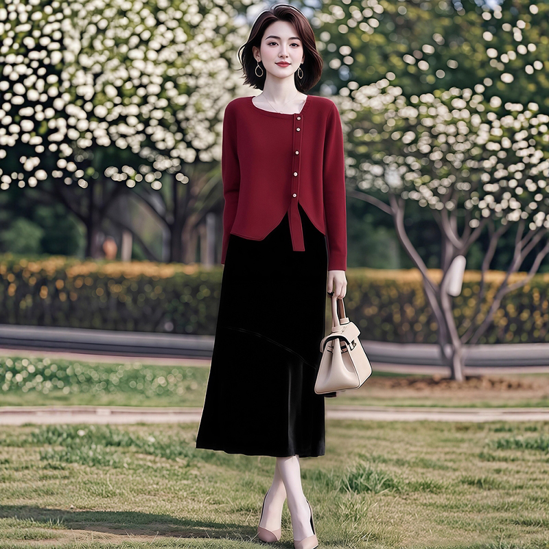 温柔套装裙2026春秋新款气质女神范毛衣搭配丝绒半身裙甜美两件套
