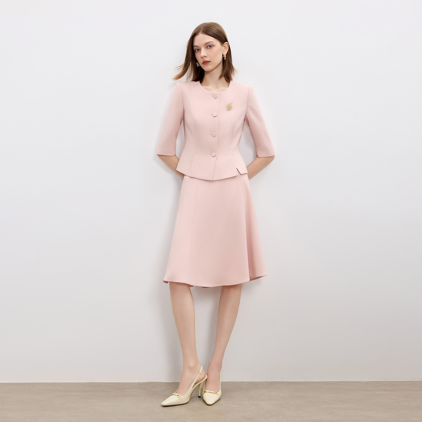 CArae高端醋酸西装套装2025新款粉色职业装气质女神范伞裙两件套