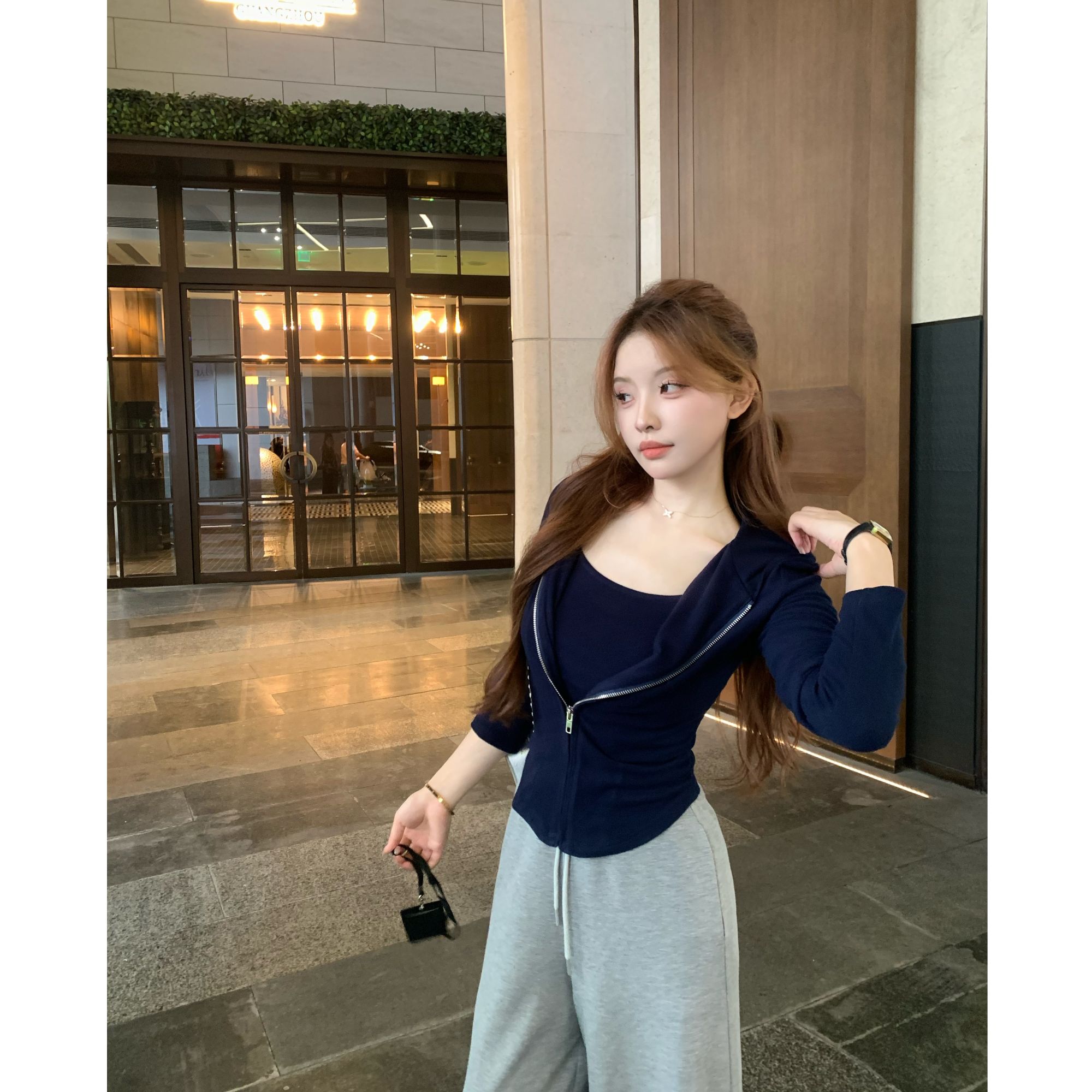 SZA【许我耀眼第六集】秋季新款气质连帽长袖外套+背心两件套A-2328