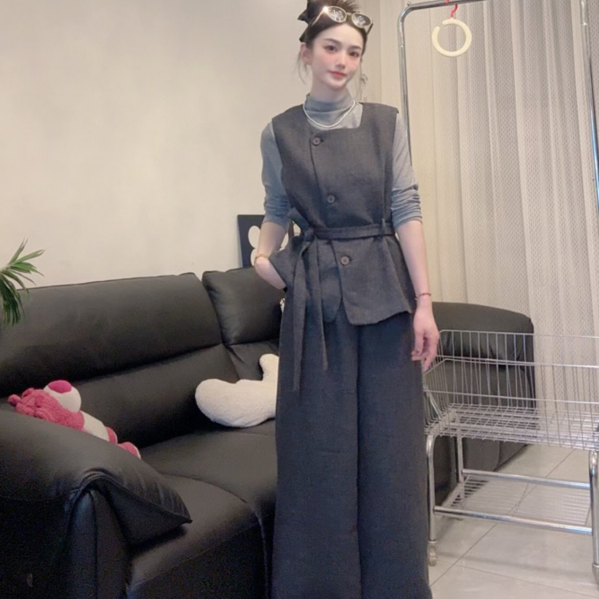 2025秋冬毛尼新款三件套长袖+设计感马甲+松紧腰阔腿裤套装气质