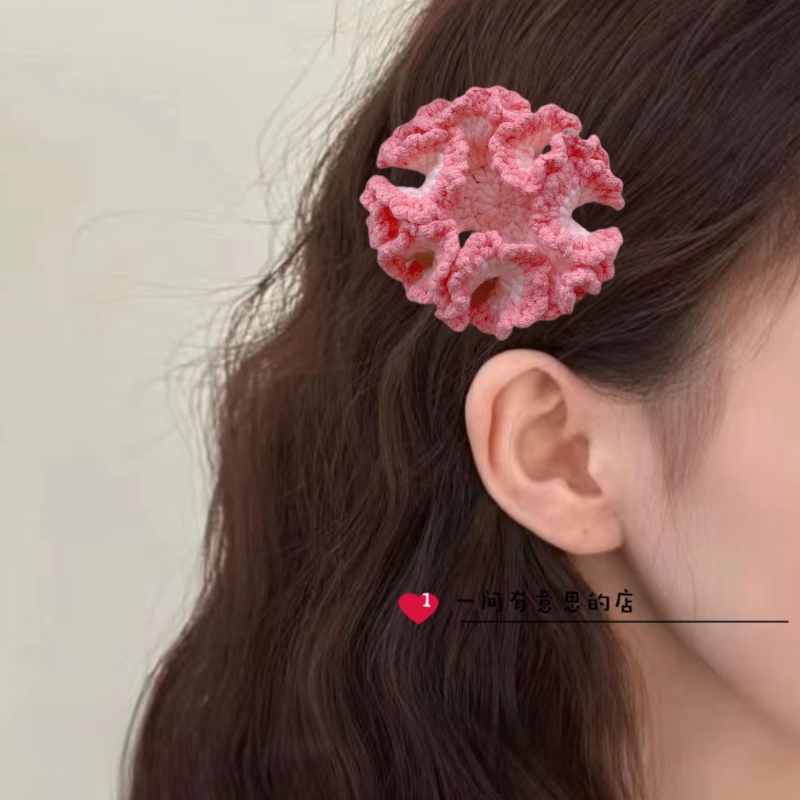 2025最新款纯手工钩针编织毛线康乃馨发夹发饰编花礼物送闺蜜母亲