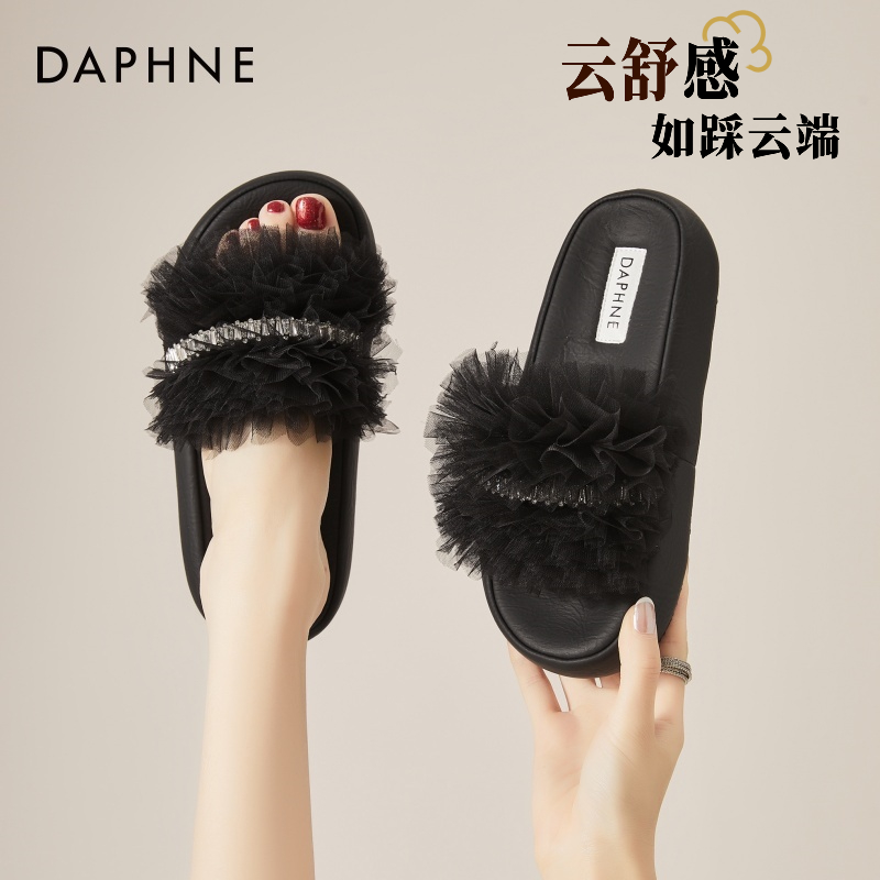 达芙妮厚底凉拖鞋女款2025新款夏季水钻一字拖鞋海边配裙子沙滩鞋