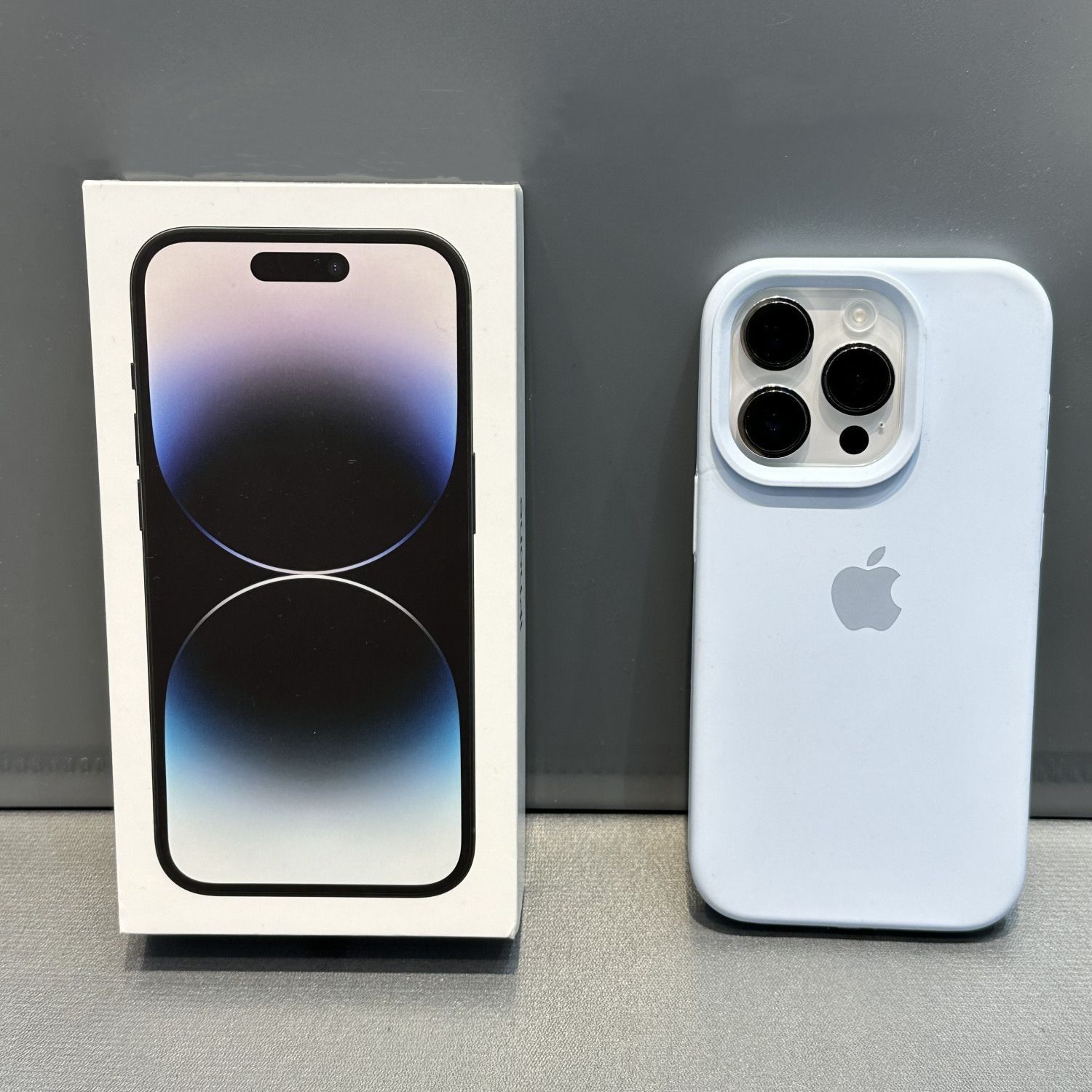 牛奶蓝适用iPhone16promax手机壳苹果15pro/14液态硅胶13保护套12