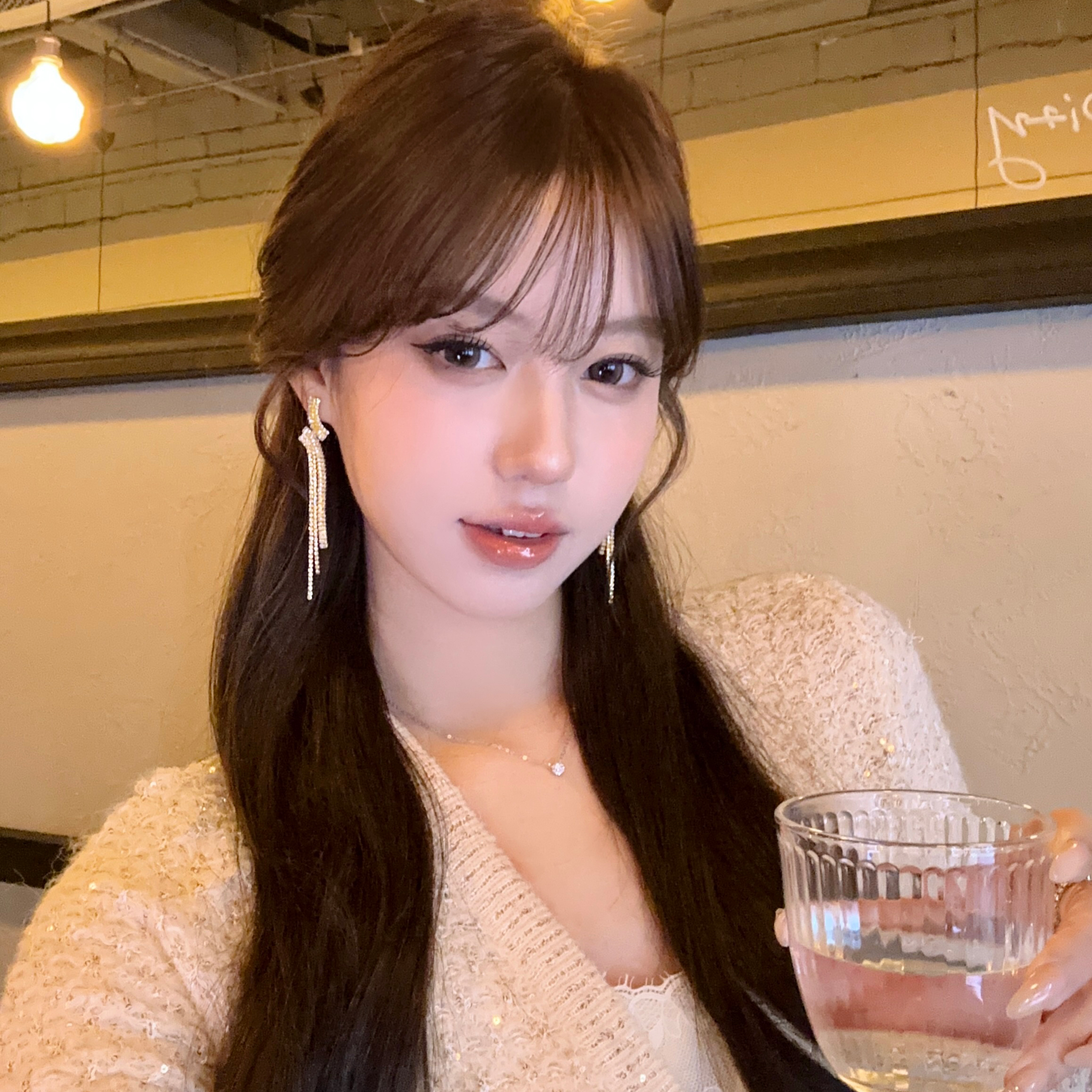 铜合金耳饰 晚宴名流 金色闪钻波浪流苏耳环女高级感气质礼服配饰