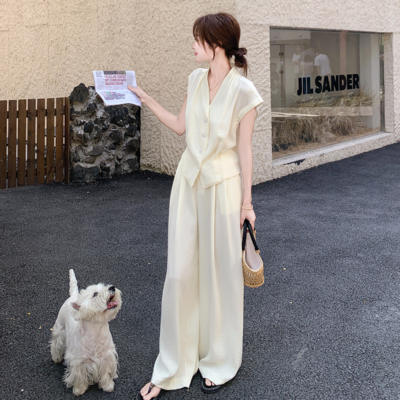 米色韩系气质马甲套装女夏2025新款高级感不撞款女生韩系ins衣服