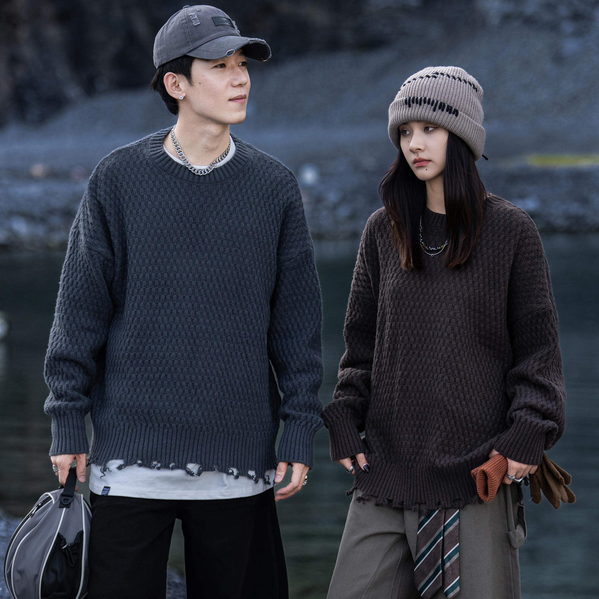 AOGZ圆领毛衣男女秋冬新款套头蜂窝纹宽松潮流长袖情侣打底衫针织