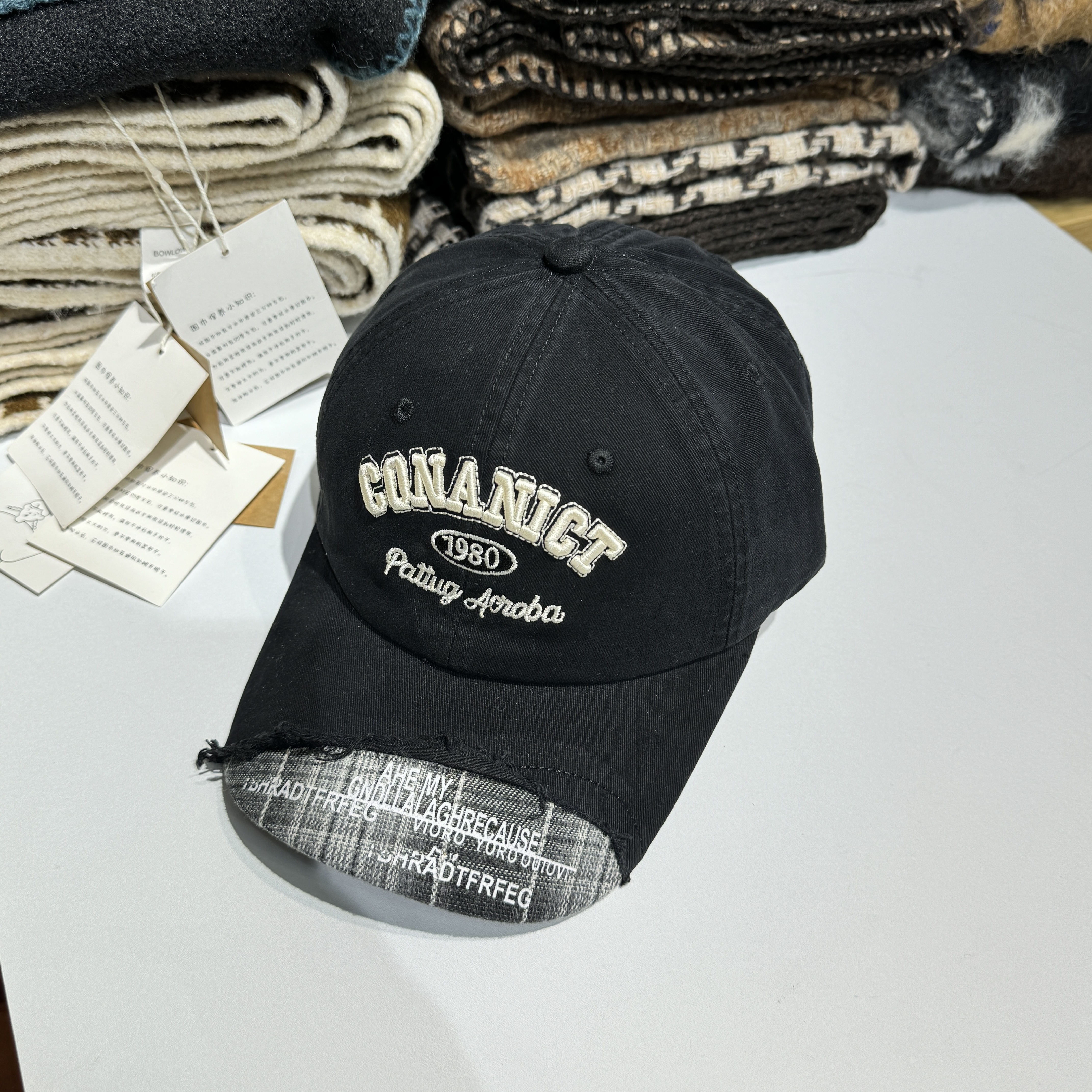 时尚破边加宽帽檐透气复古字母刺绣棒球帽男女款夏季百搭遮阳帽子