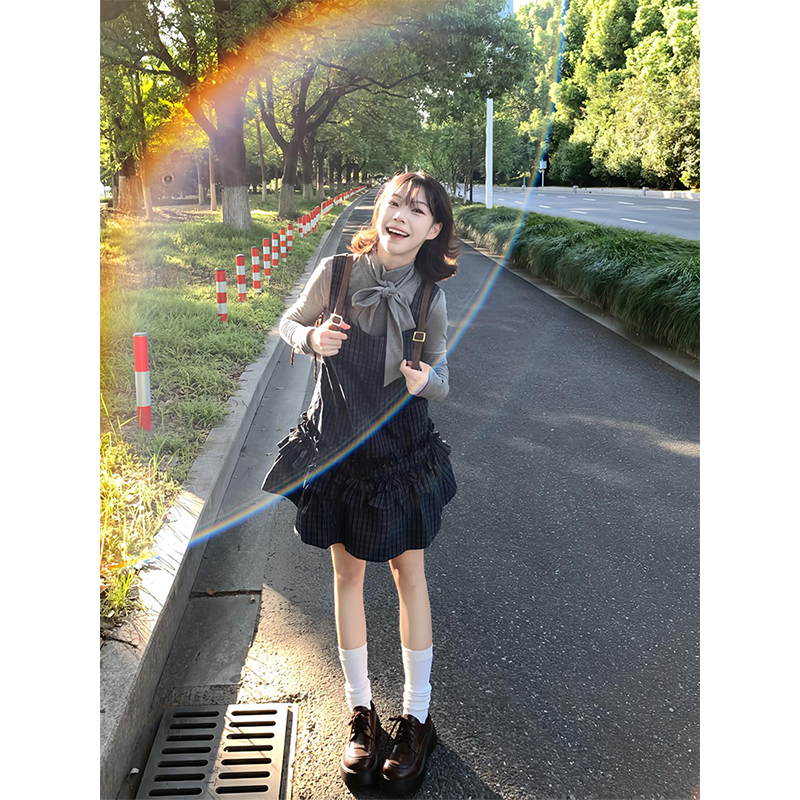 法式复古学院风格纹背心吊带连衣裙女秋季长袖打底衫上衣两件套装