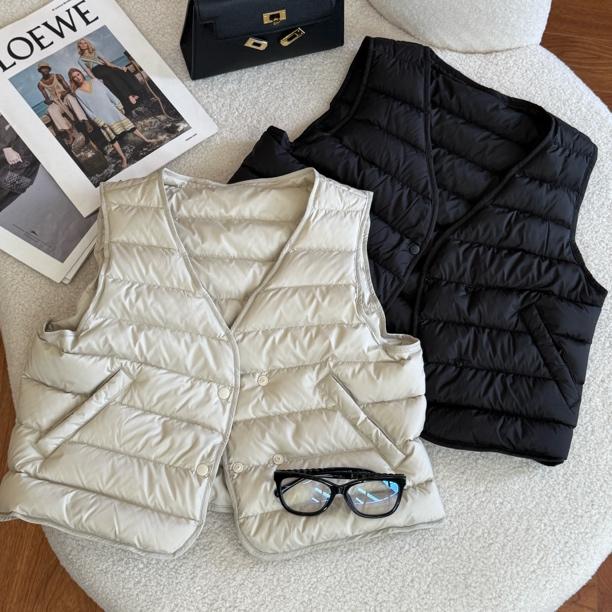 冬季新款显瘦百搭保暖马夹上衣女时尚洋气V领棉衣排骨马甲外套潮