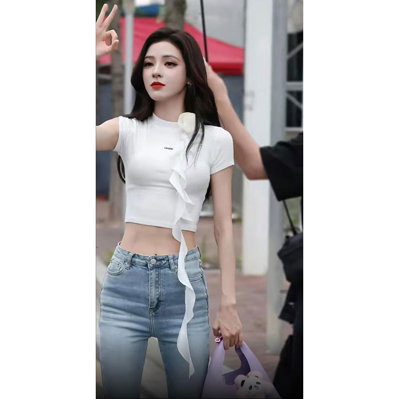 【张予曦同款】秋季新款高级感显瘦圆领短袖玫瑰飘带上衣配牛仔裤女