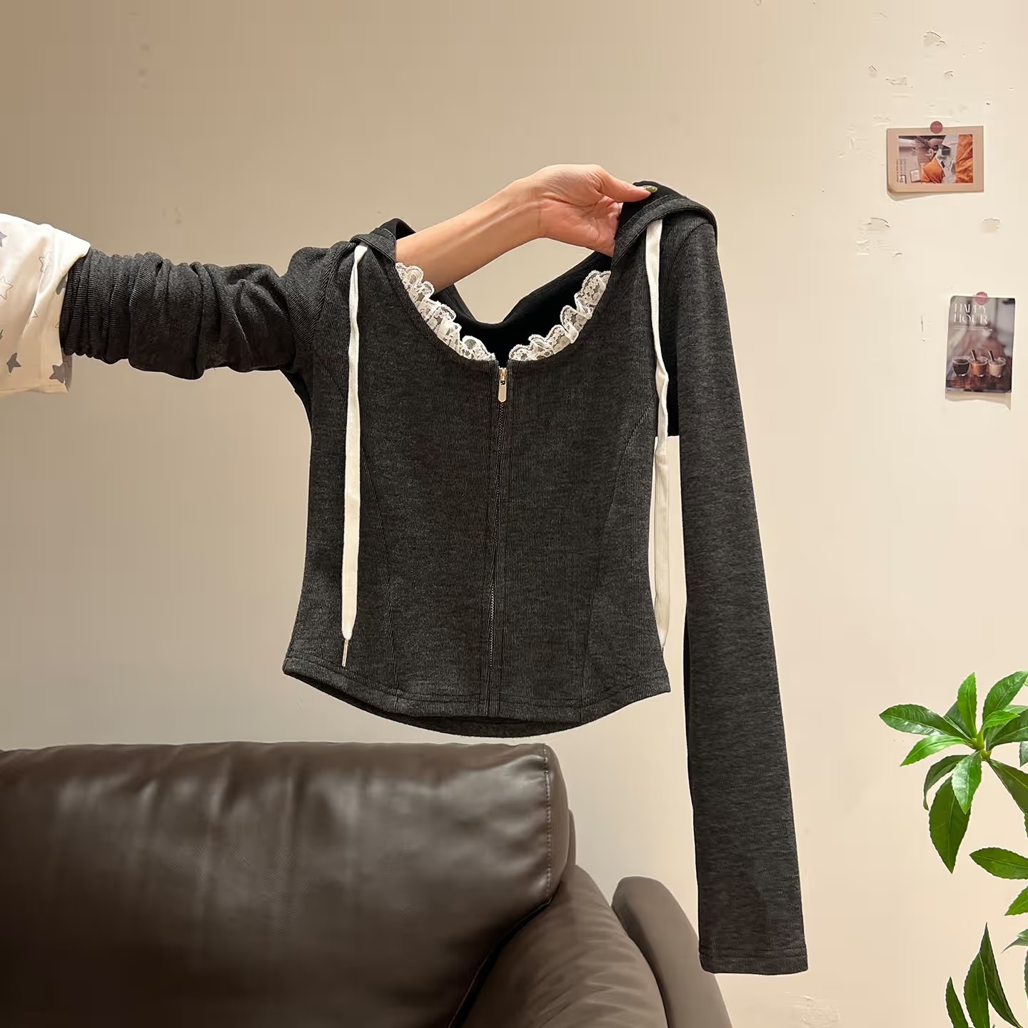 灰色拉链系带长袖外套女装2025早秋穿搭蕾丝花边连帽外穿开衫上衣