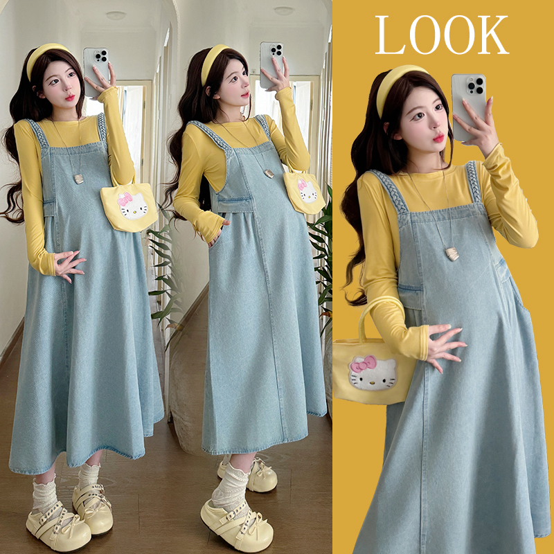 2025秋装新款孕妇装时尚麻花肩带设计感大码牛仔背带裙套装