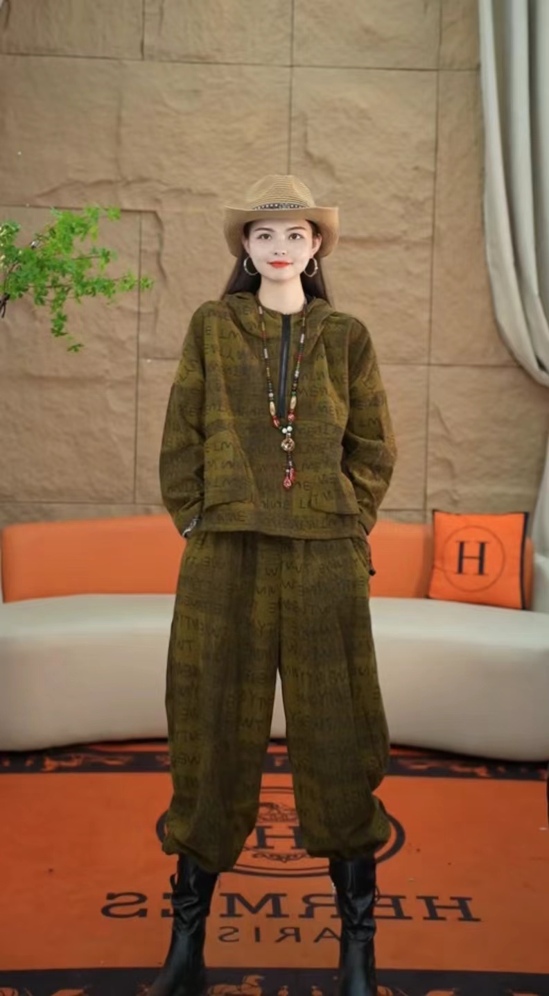 092（安言服饰）时尚休闲时尚套装休闲风连帽民族风轻熟风百搭宽松