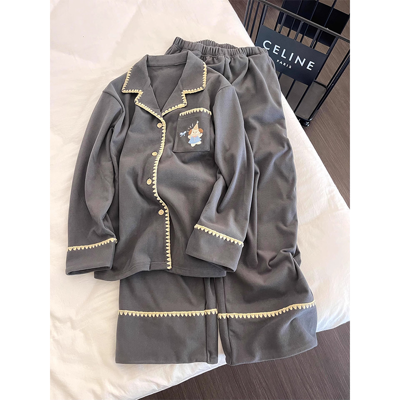 韩版卡通睡衣女秋冬季德绒长袖长裤保暖加厚翻领开衫宽松休闲套装