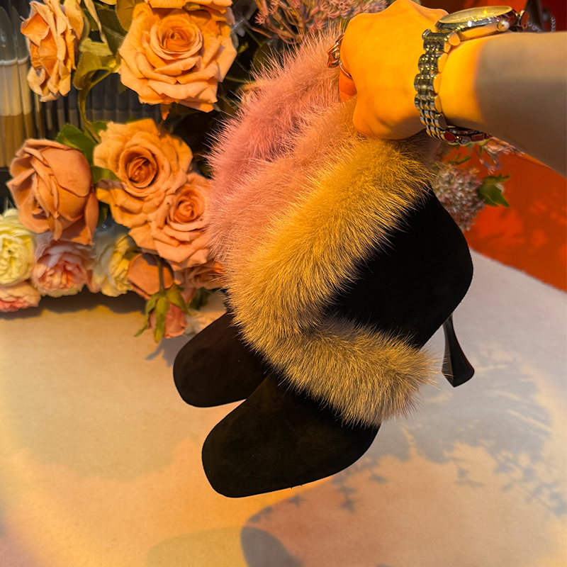 设计感毛毛靴子女高跟2025冬季新款加绒小个子瘦瘦靴细跟法式短靴