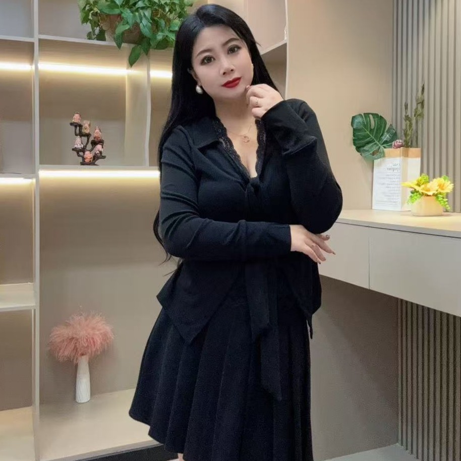 冬季上衣-冠 7025纯欲风潮流蕾丝领拼接设计款胖MM大码女装新款