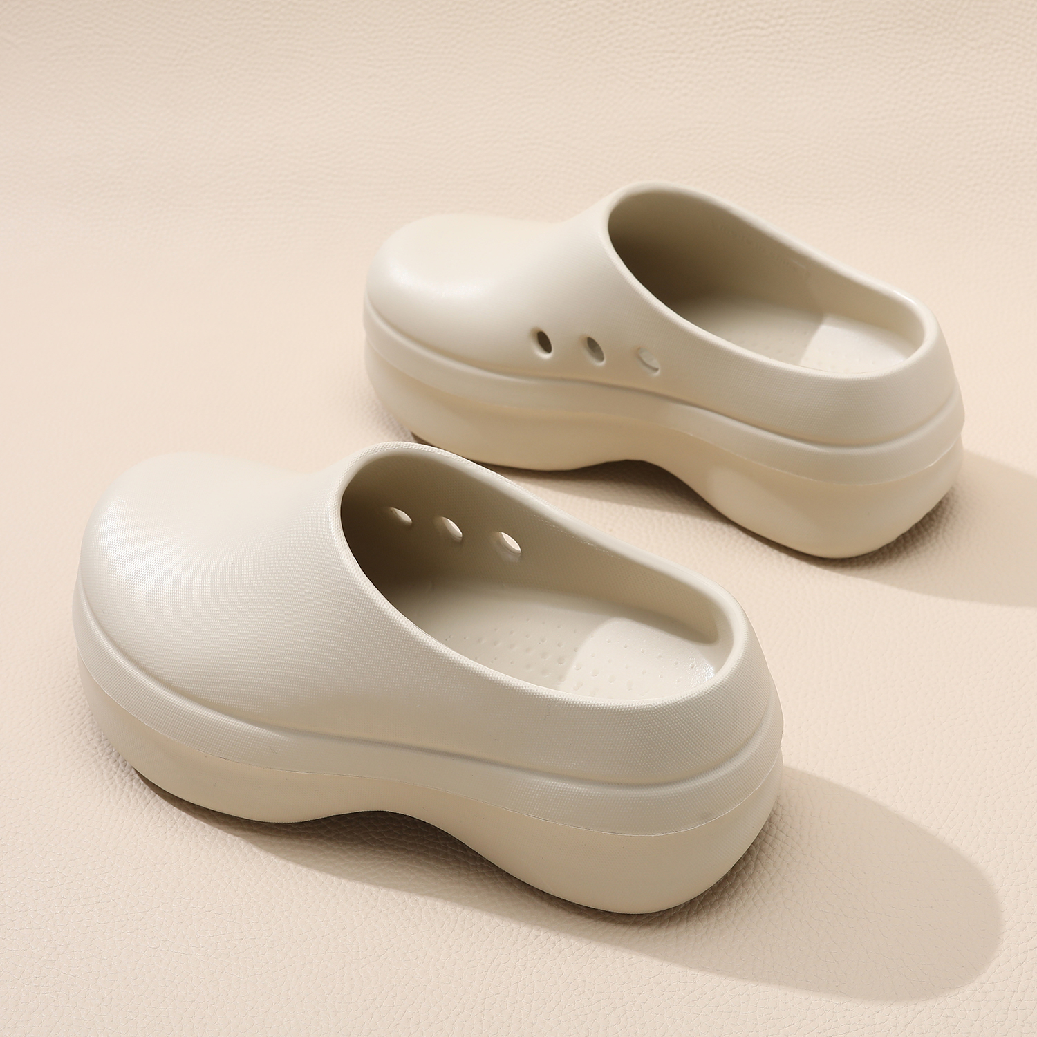 包头拖女夏季外穿2025新款厚底增高防滑情侣沙滩鞋户外防水厨师鞋