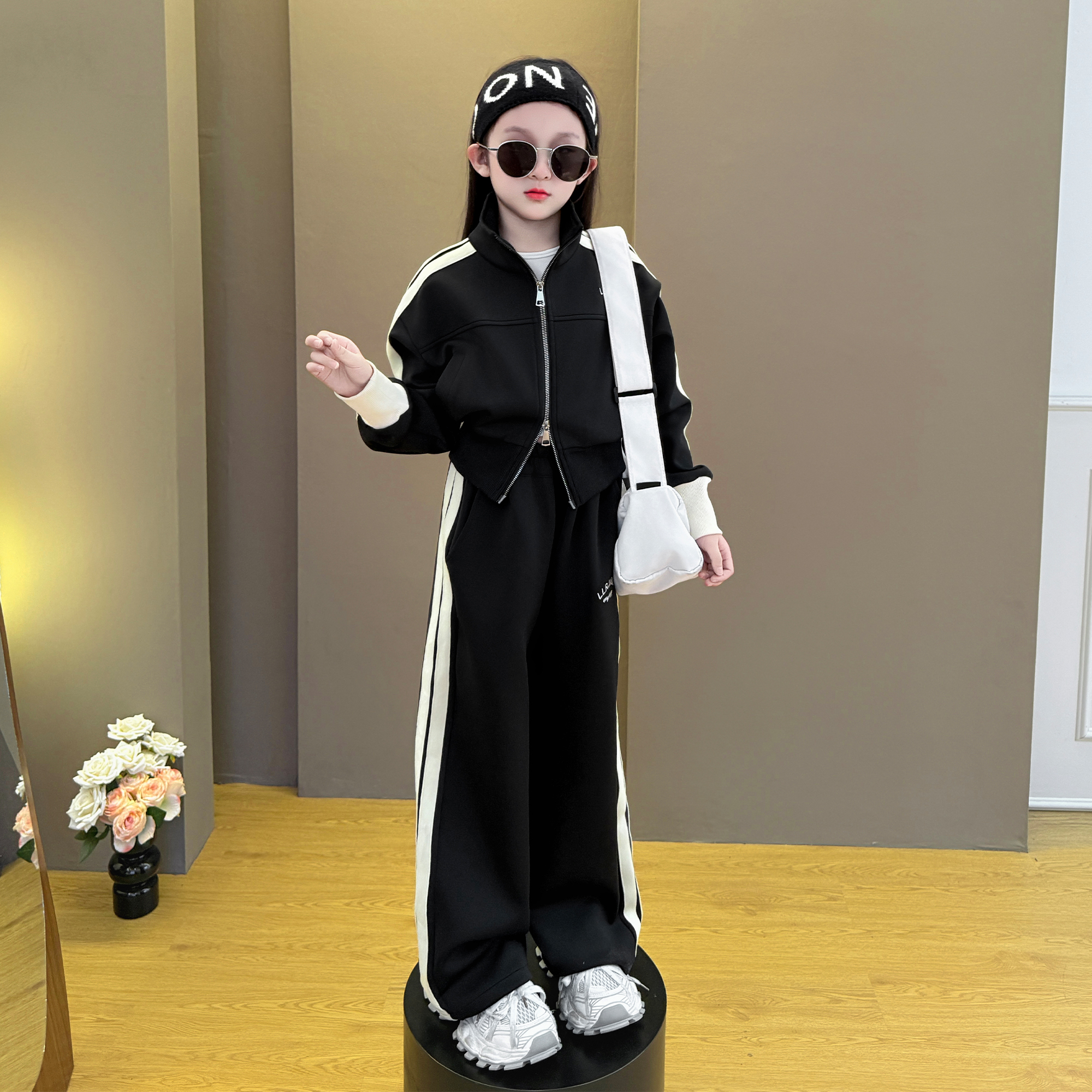 女童2025新款韩版宽松休闲时尚春秋季美式拼色条纹舒适运动套装潮