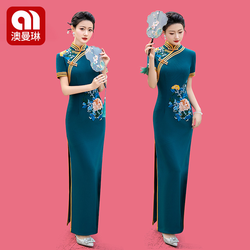 澳曼琳2025新款中式高弹力高定优雅修身中长款低开叉舞台走秀旗袍