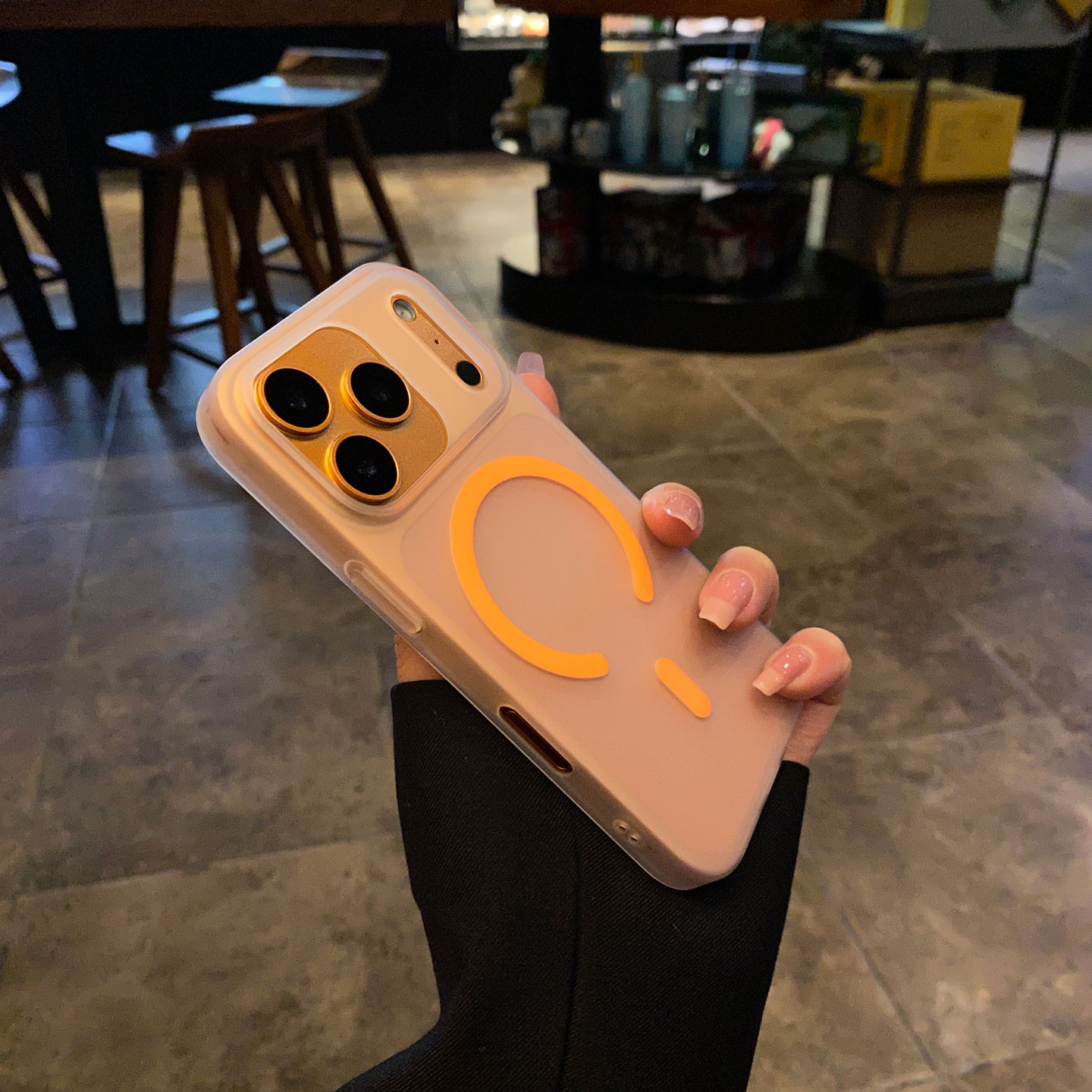 超薄磨砂适用苹果17promax手机壳iPhone简约pro夜光磁吸保护套max