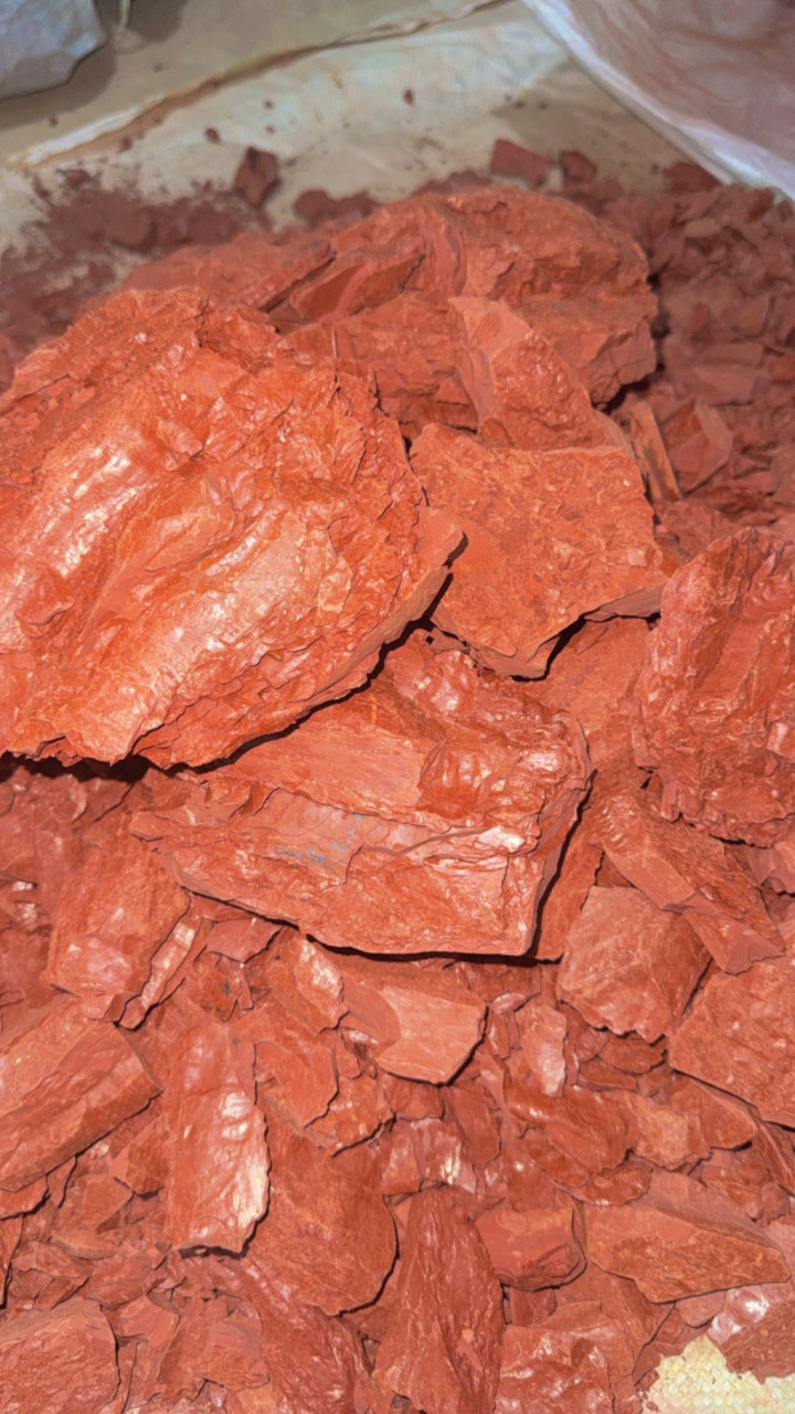 新疆那拉提红土大块