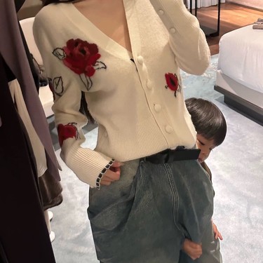 2025秋冬新款玫瑰设计针织开衫女高级感法式修身显瘦长袖上衣外套