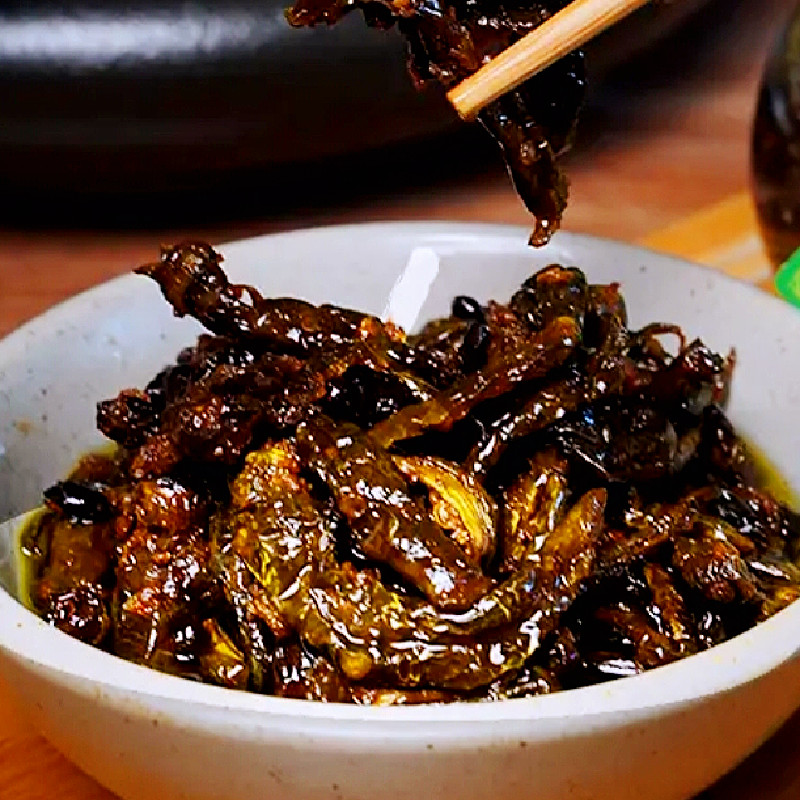 晒辣椒258克即食微辣下饭秦椒酱解馋拌饭零食湖南特产辣椒酱