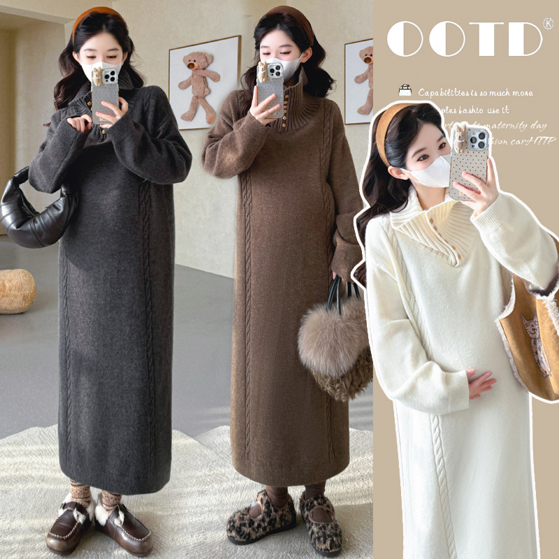 孕妇秋冬韩版麻花毛衣连衣裙半高开扣翻领直筒针织孕期连衣裙