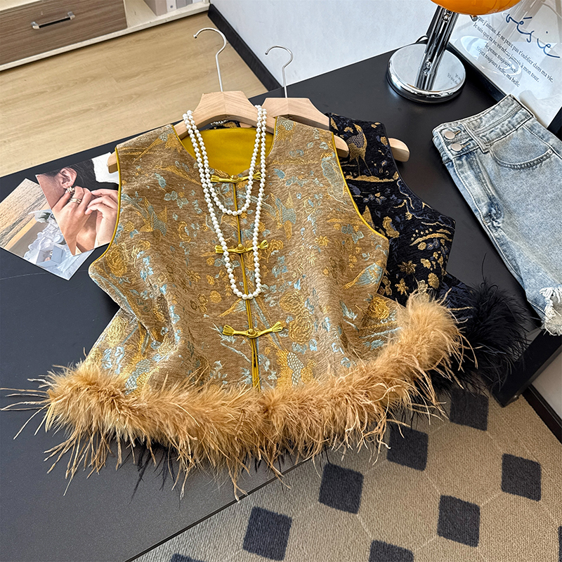 新国风刺绣马夹女鸵鸟毛上衣2025秋冬新款新中式轻奢马甲坎肩背心