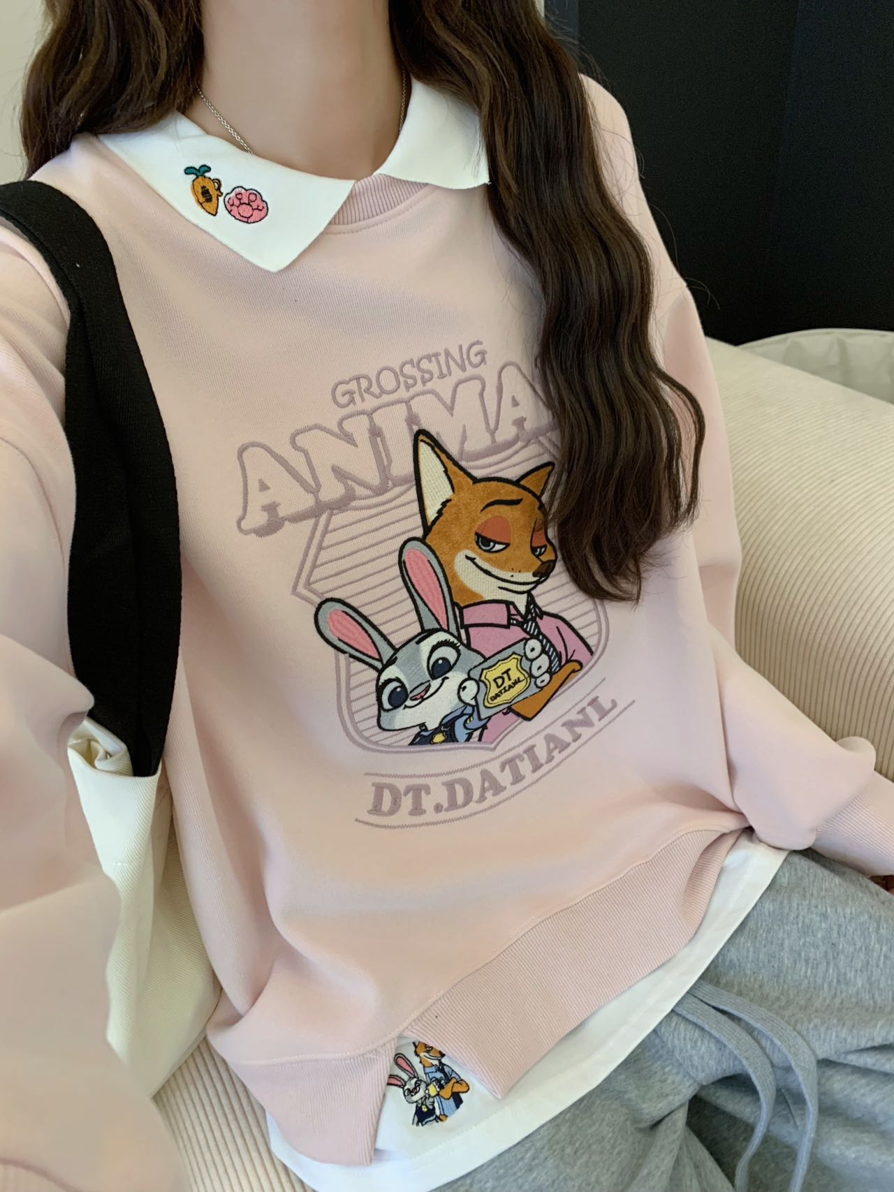 翻领兔子和狐狸假两件 秋冬宽松重工刺绣针织长袖秋冬休闲风3617