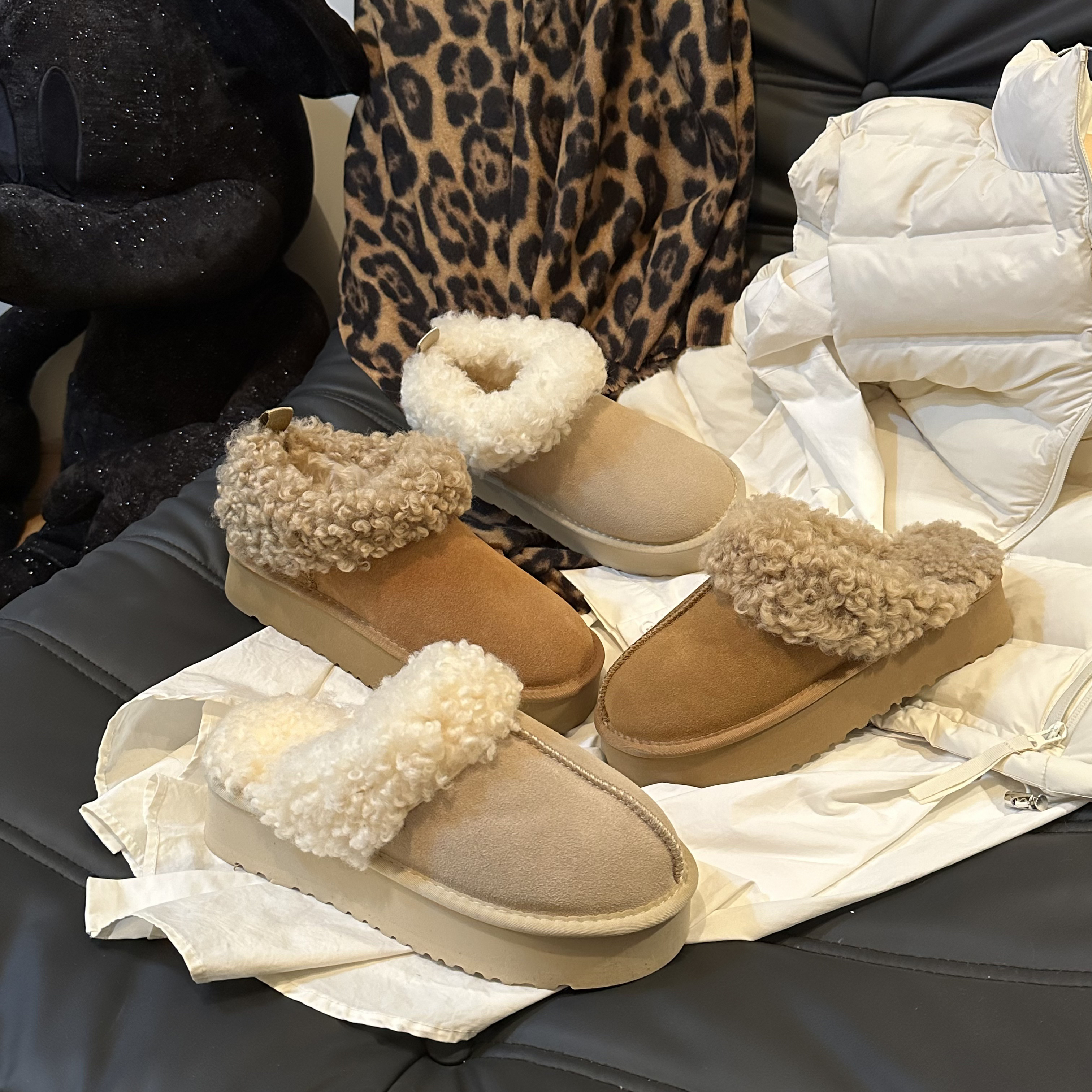 【工厂直发】厚底“塔茨勒”泰迪卷皮毛一体真皮毛雪地靴女18998