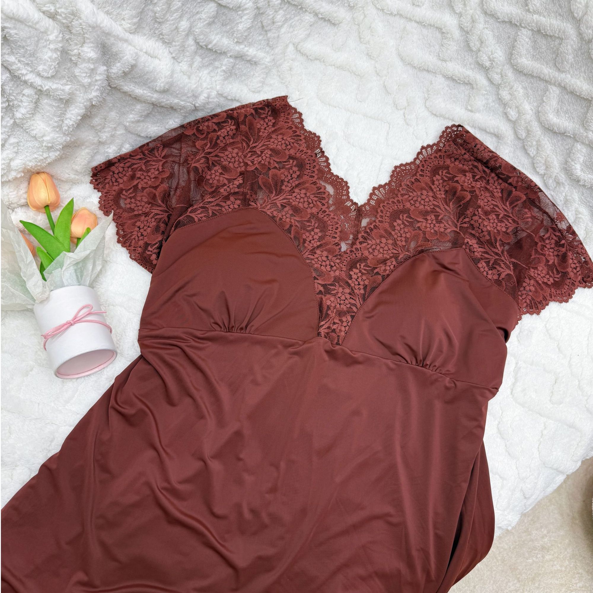 初初家性感纯欲蕾丝带胸垫夏季冰丝凉感女睡裙大码宽松显瘦可外穿