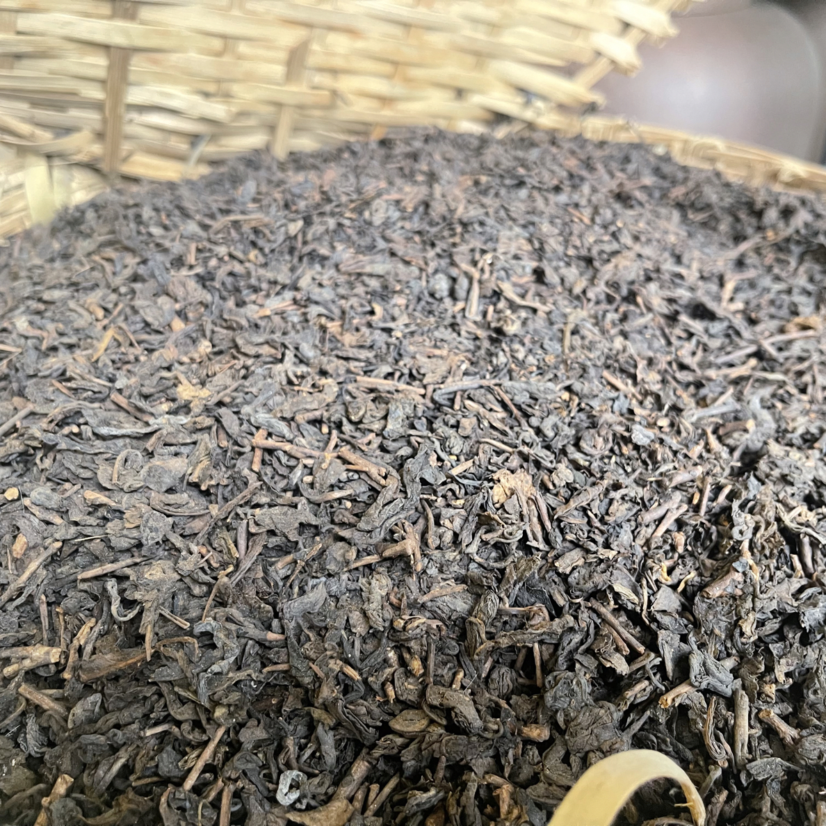 2003古树六堡茶药香 半叶半梗 回甘生津 爽口 无仓味 传统工艺