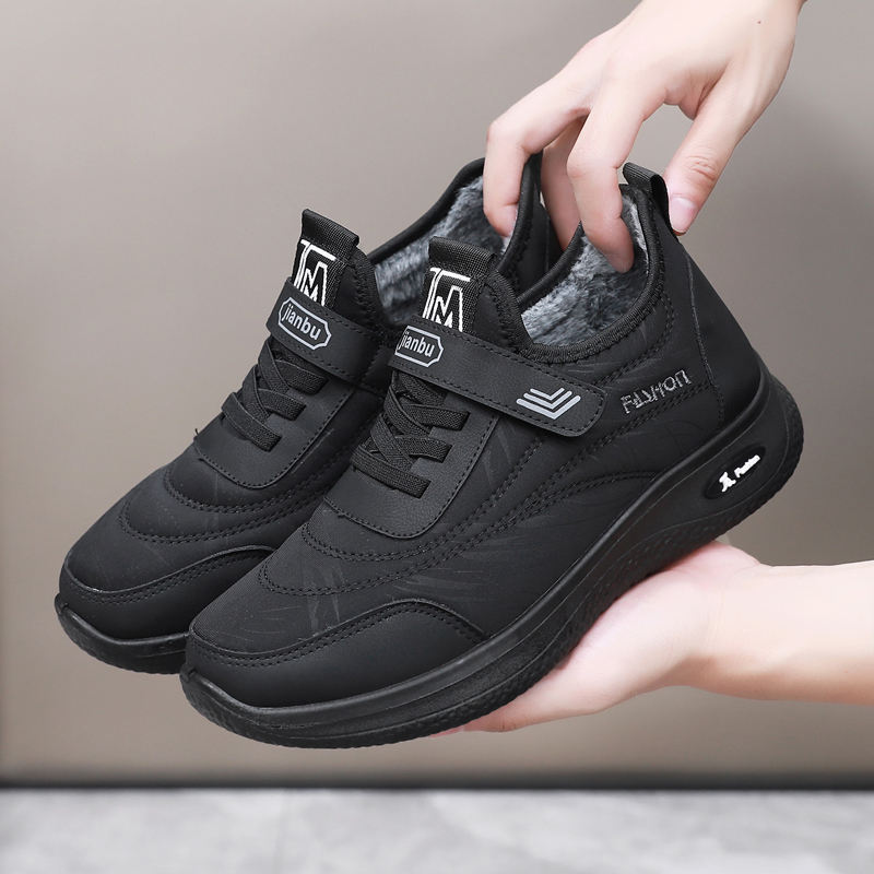 意迪森冬季加绒加厚男士棉靴时尚百搭防滑男士一脚蹬爸爸鞋