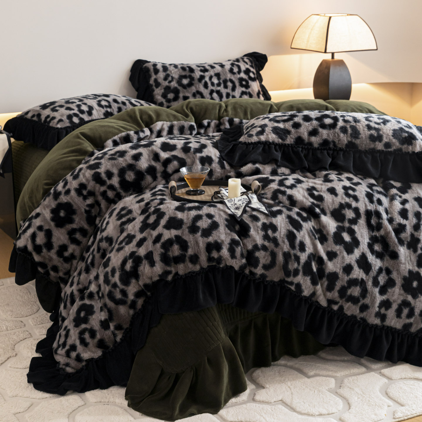 新款丹麦兔毛绒床盖牛奶绒四件套花边双面绒被套加厚床上毛绒床单