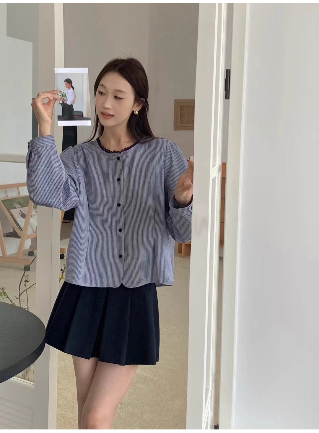 韩版减龄别致竖条纹衬衫女纯棉复古宽松显瘦圆领长袖上衣秋装小衫